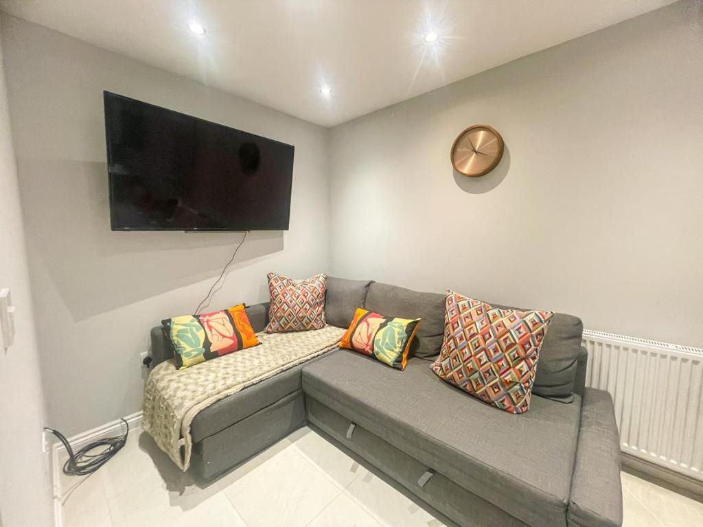 2A Seymour Road Villa Sutton  Luaran gambar
