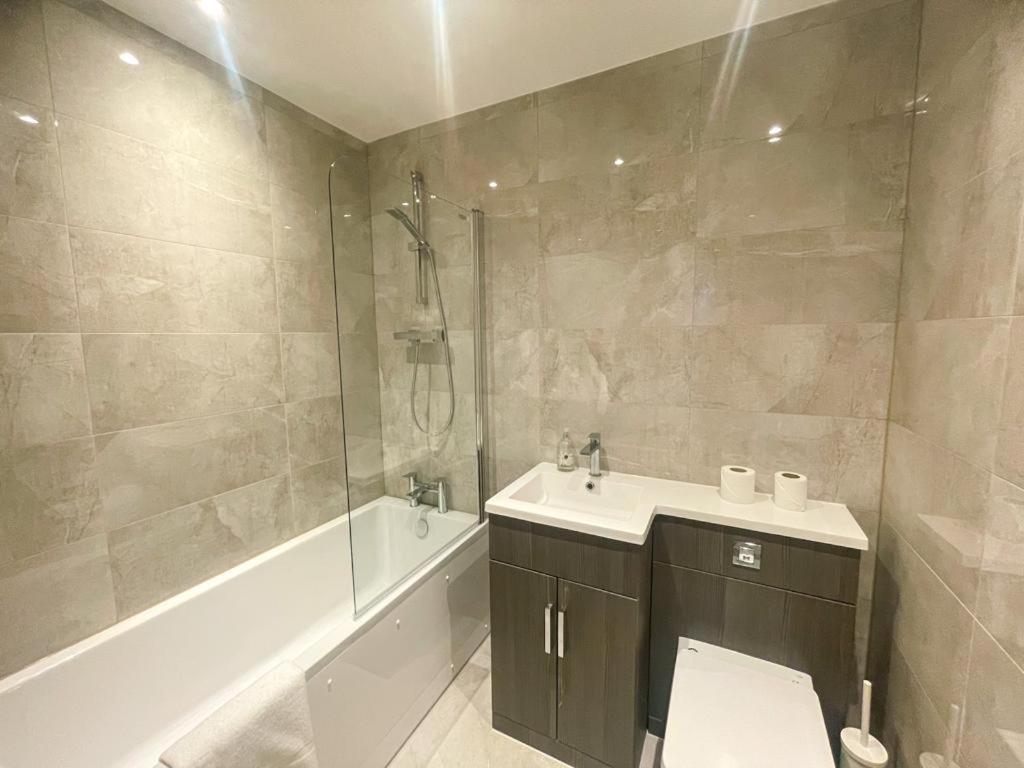 2A Seymour Road Villa Sutton  Luaran gambar